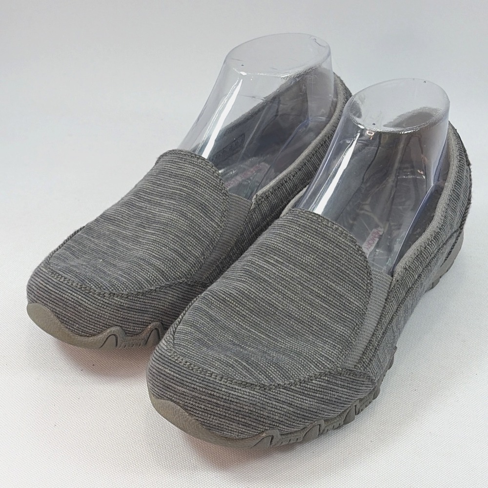 Skechers Relaxed Fit Bikers Lounger Shoes Women's Sz 8 Gray Slip On 49345 Loafer